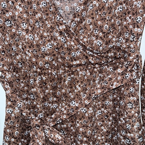 Floral Dress - Picture 4 of 7